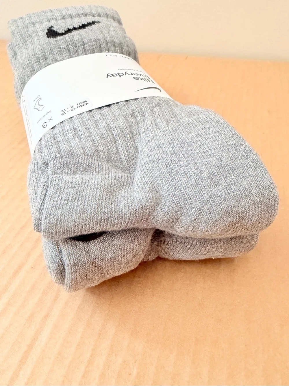 Nike Everyday Cotton Cushioned Dri- Fit Crew Socks 3 Pairs Gray Size L (8-12)